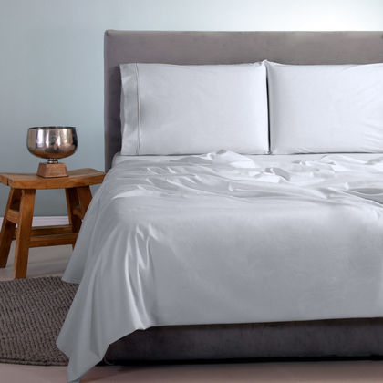 Queen Size Flat Bedsheets 4pcs. Set 250x270cm Satin Cotton Aslanis Home Satin Plain 038 Sugar White 696999